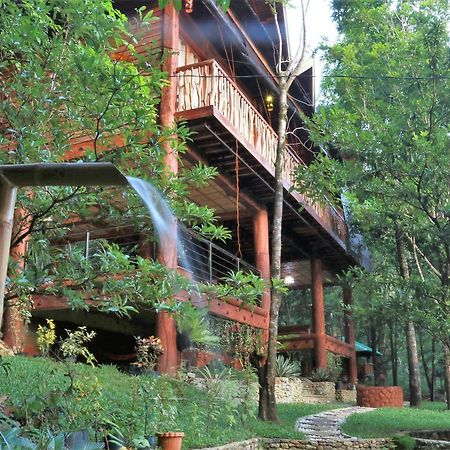 El Cielo Riverfront Villas Pandan Екстериор снимка
